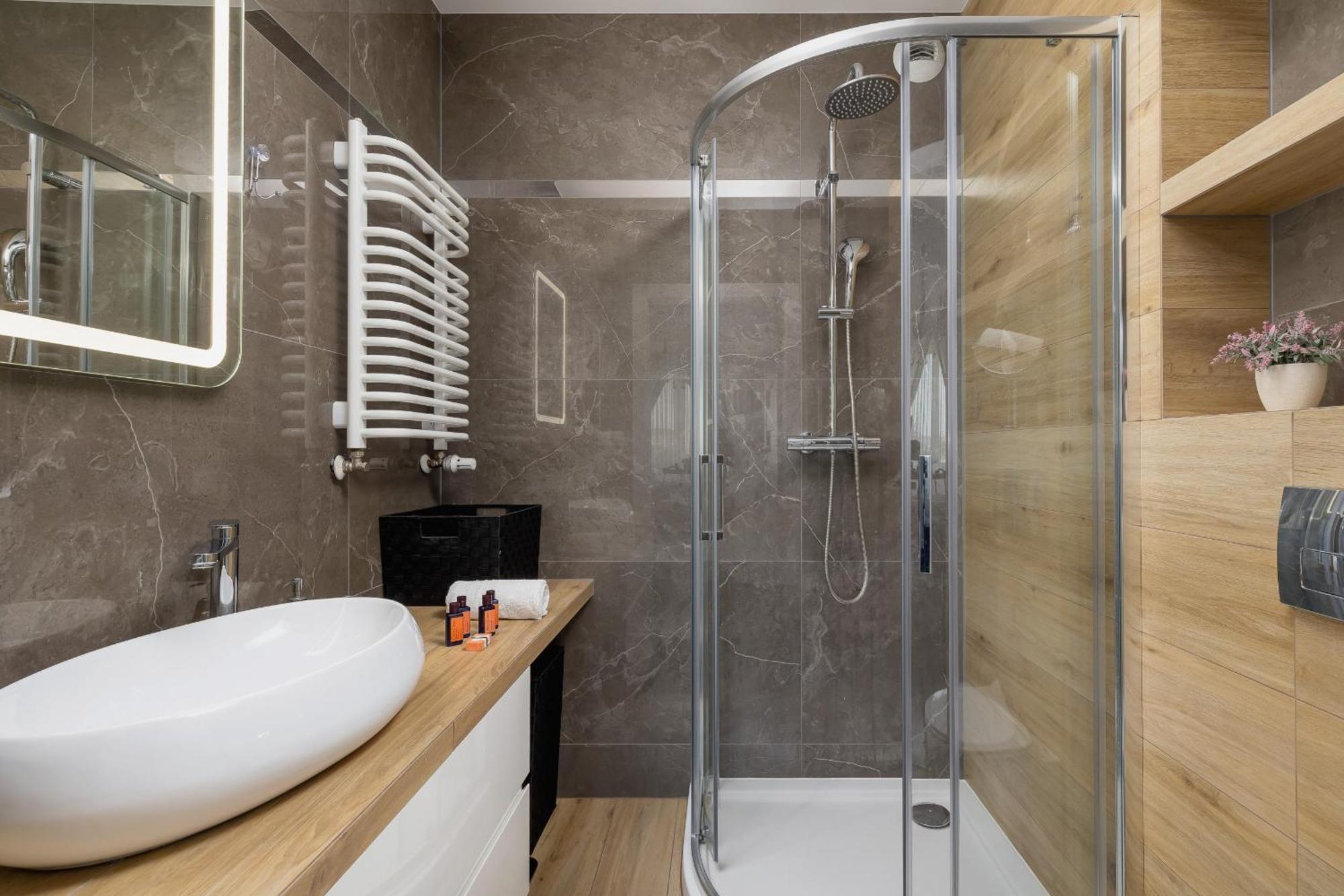 Cracow Pradnik Spacious & Family With 3 Bedroom By Renters Prestige *