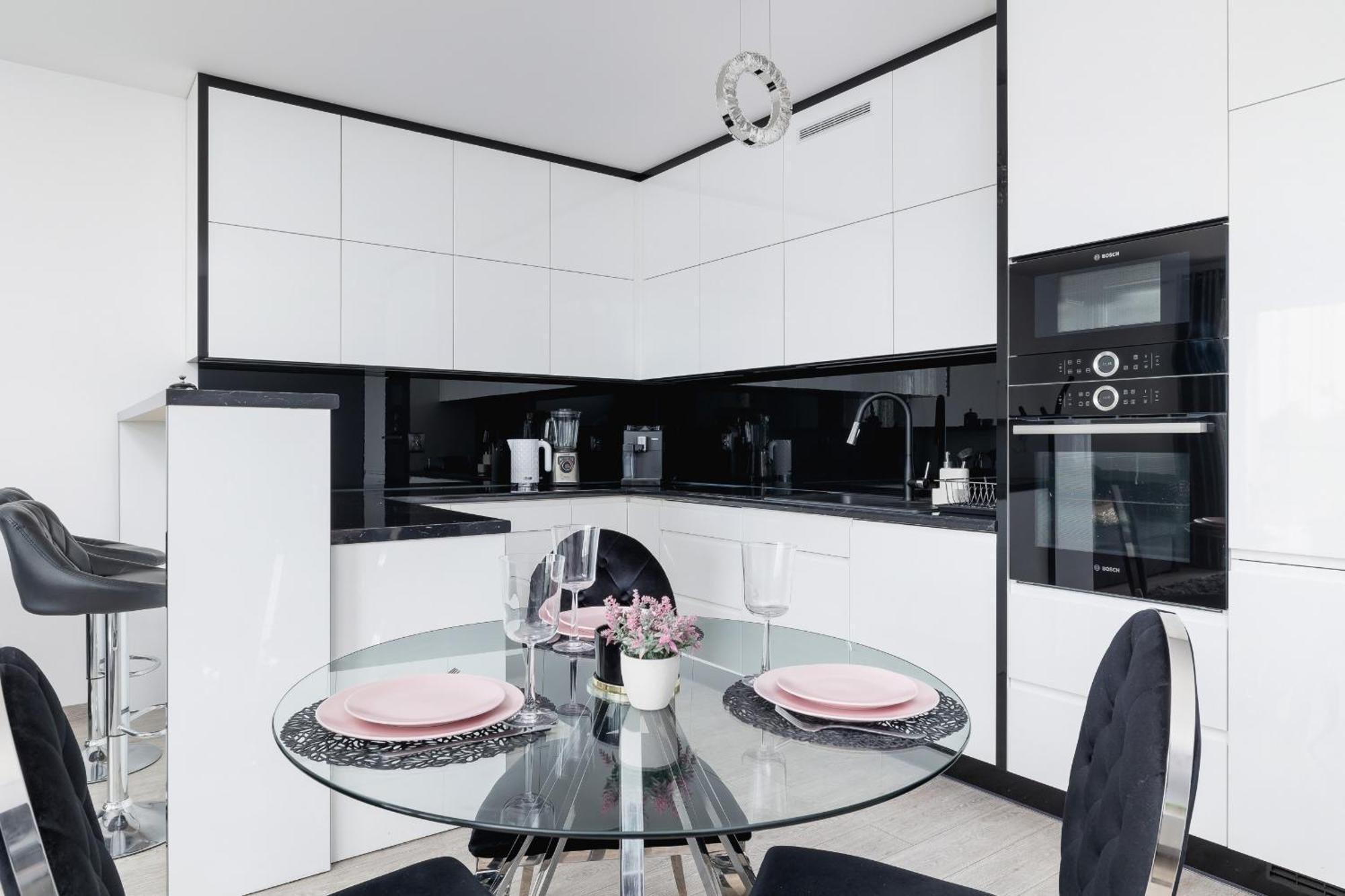 Apartment Cracow Pradnik Spacious & Family With 3 Bedroom By Renters Prestige Krakow