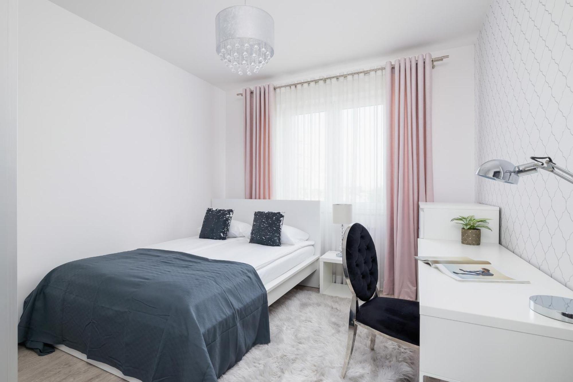 Cracow Pradnik Spacious & Family With 3 Bedroom By Renters Prestige Krakow